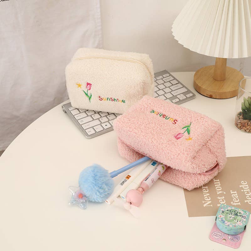 Cute Plush Makeup Bag-Portable Handheld Cosmetic Pouch Women: Pink
