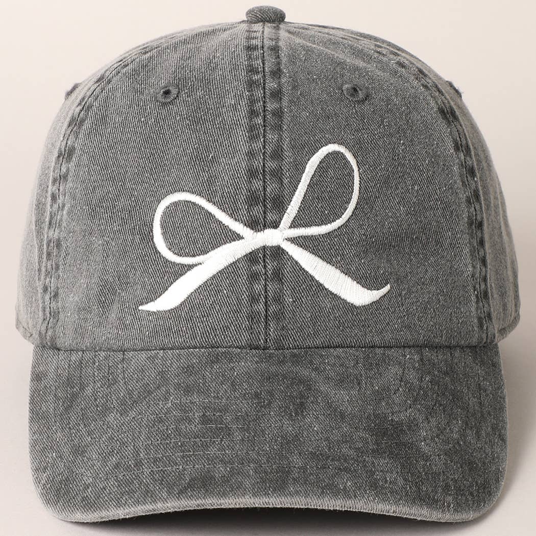 Bow Embroidered Cotton Baseball Cap: Sand / One Size