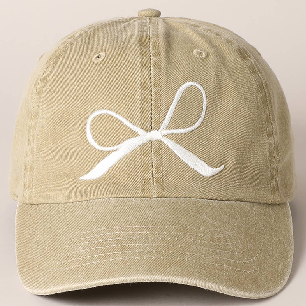 Bow Embroidered Cotton Baseball Cap: Sand / One Size