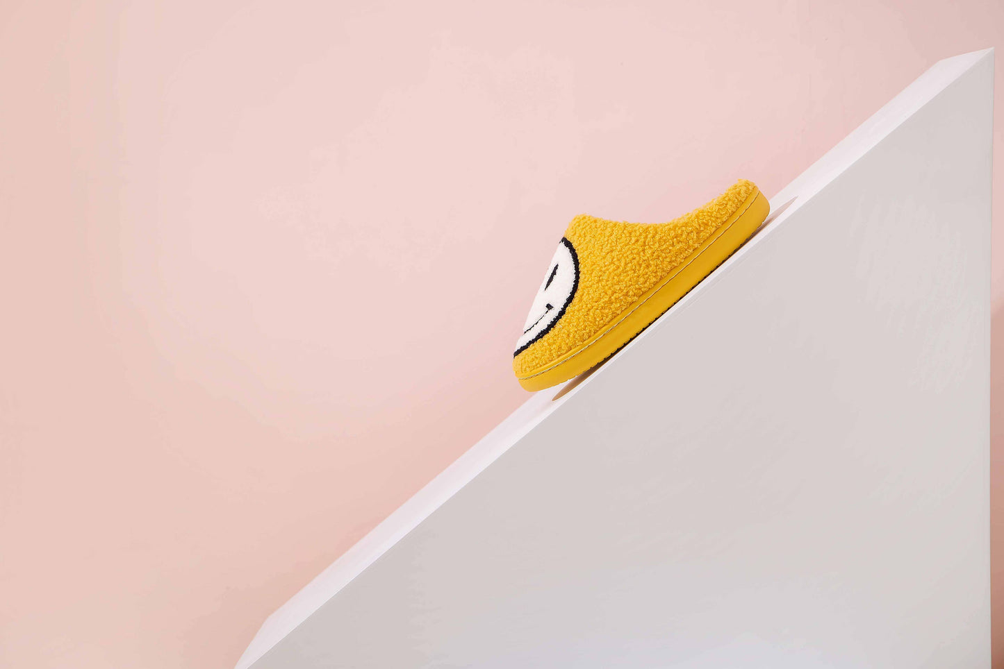 Happy Face Comfort Fluffy Slider Slipper for adult: Yellow/White