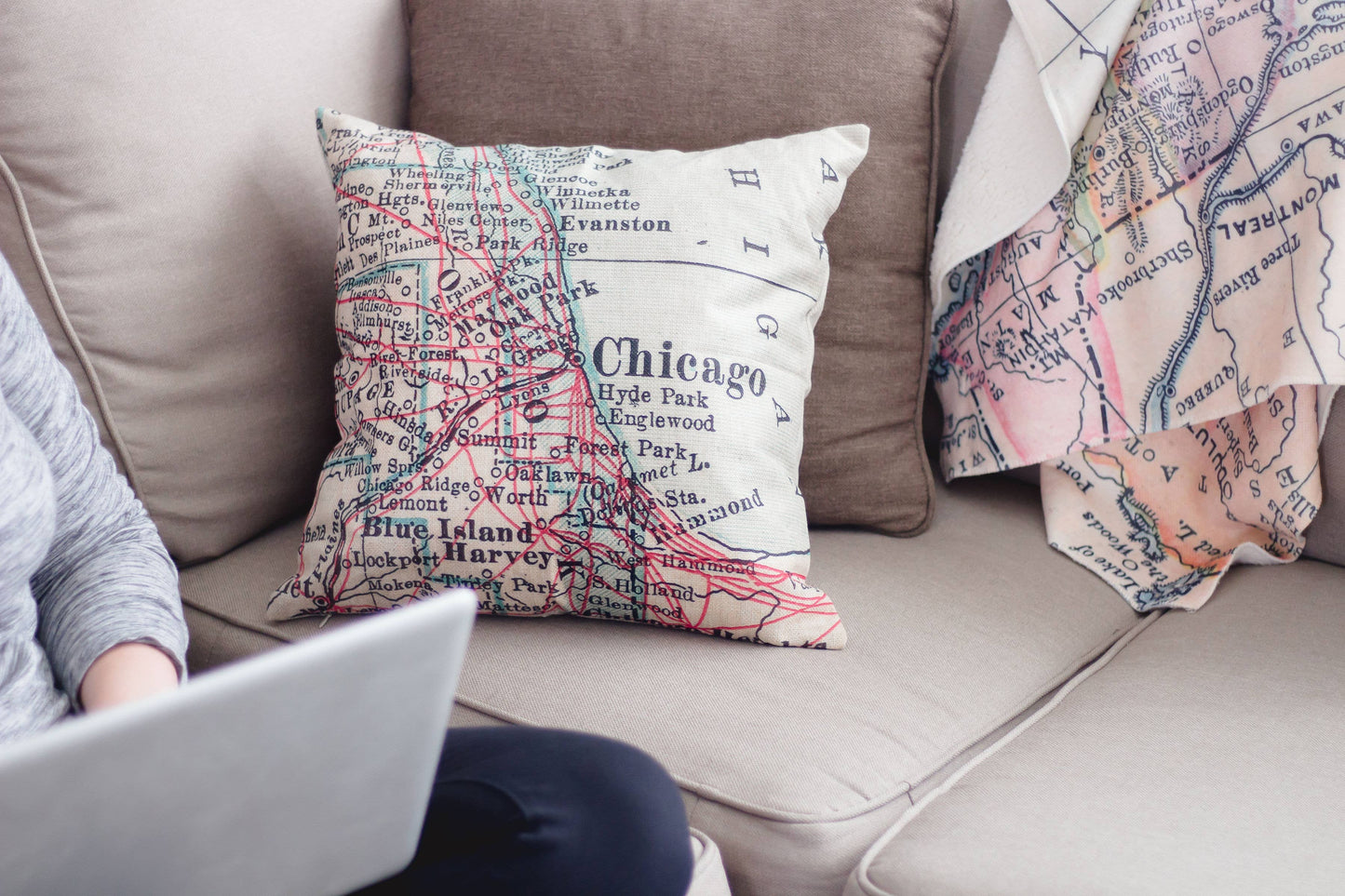 Great Lakes Map Pillow: Cover with Pillow Insert