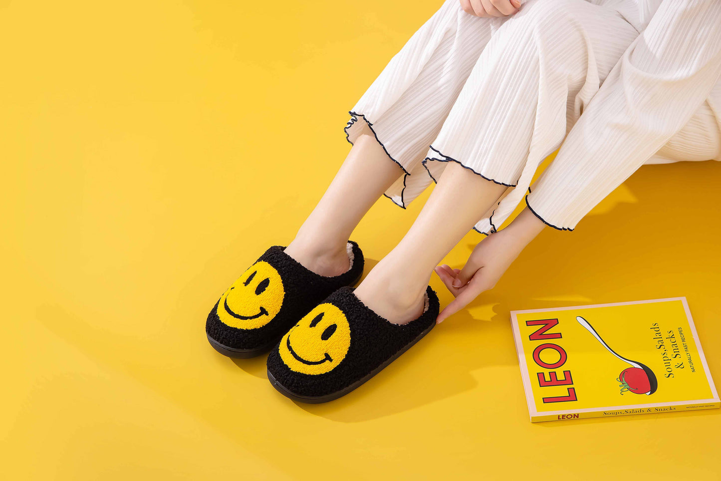 Happy Face Comfort Fluffy Slider Slipper for adult