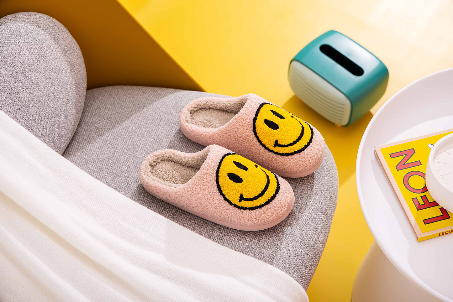 Happy Face Comfort Fluffy Slider Slipper for adult