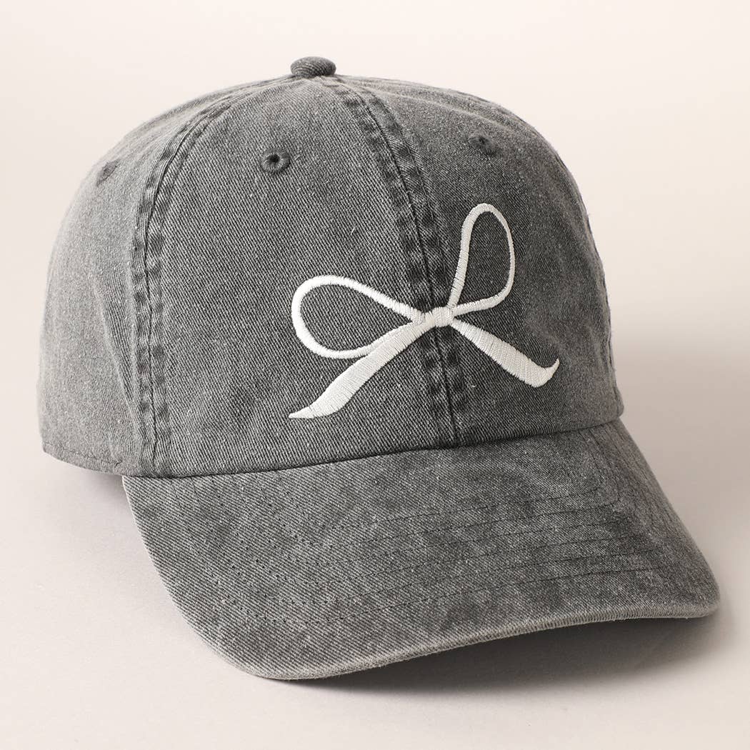 Bow Embroidered Cotton Baseball Cap: Sand / One Size