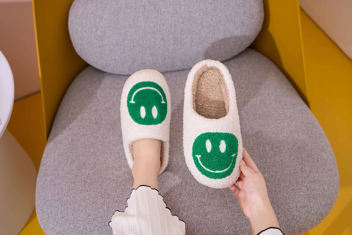 Happy Face Comfort Fluffy Slider Slipper for adult